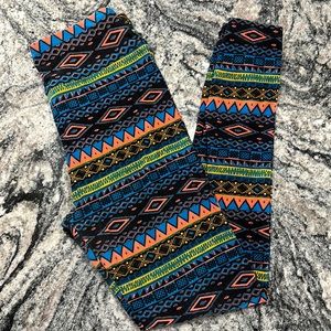 LuLaRoe One Size Aztec Print Leggings